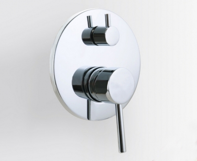 bathroom in wall mounted bath and shower covert two functions actuated in wall mounted mixer valve is004 [shower-valve-8524]