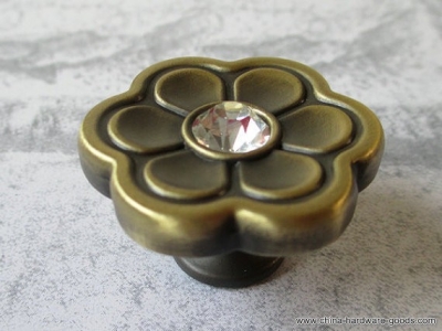 knobs flower dresser knob drawer knobs pulls handles crystal / antique bronze kitchen cabinet knobs / vintage furniture knob