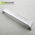 10pcs c.c.. 96 mm clear crystal door pull handle with zinc alloy chrome metal part