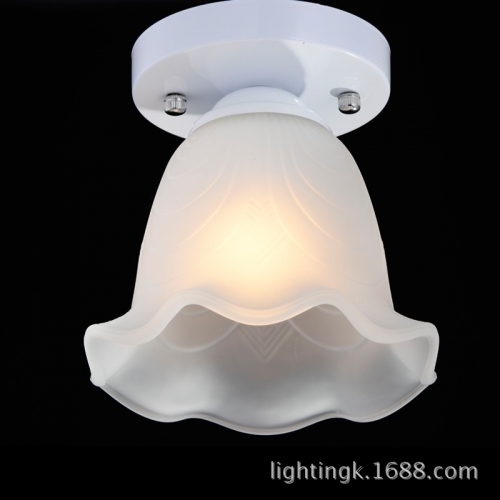 el corridors aisle ceiling lights in front of the balcony porch lamp ceiling lamp single head