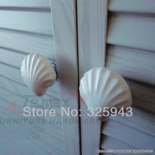 2pcs ceramic kitchen cabinet knobs white seashell kids furniture bedroom dresser drawer pulls - Click Image to Close