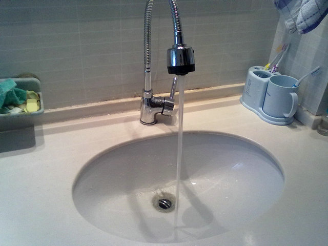 kitchen cozinha with plumbing hose all around rotate swivel 2-function water outlet mixer tap fauce torneirat